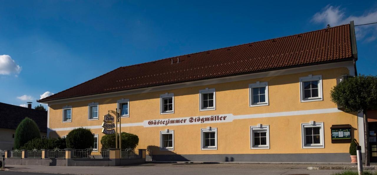 Gästehaus Stögmüller Asten Exterior foto